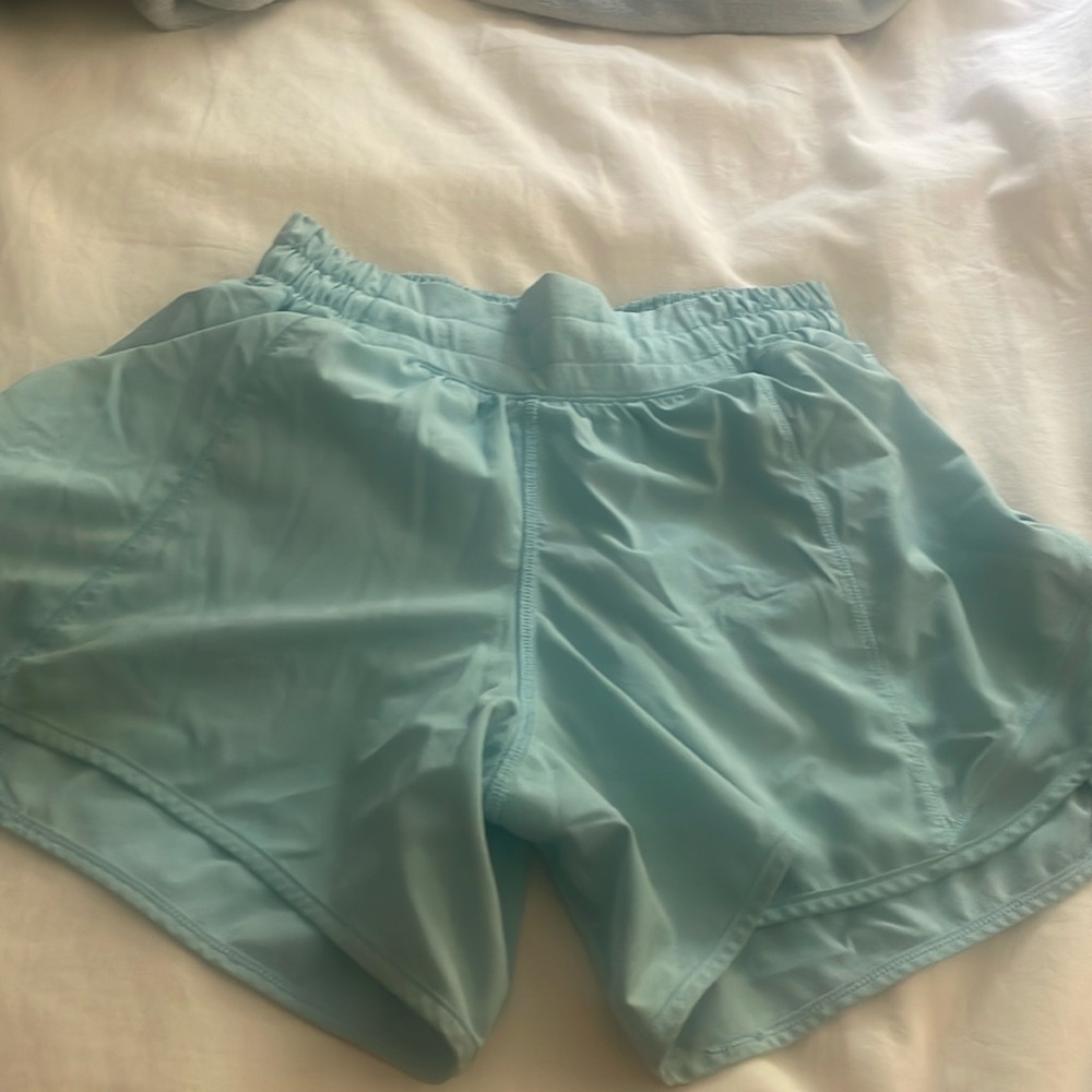 Lululemon Hottie Hots. They are in size 2 and are in the color poolside
